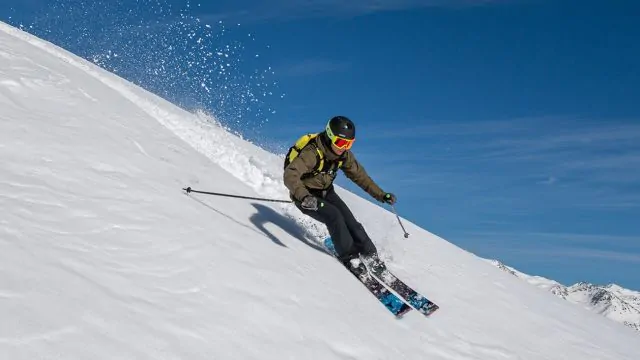 Ski in Kashmir