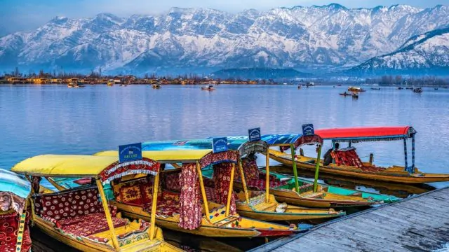 3 Nights 4 Days Kashmir Package